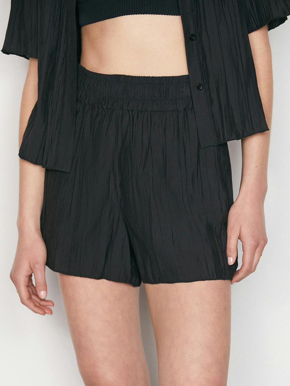 front detail view alt:size alt:fit1